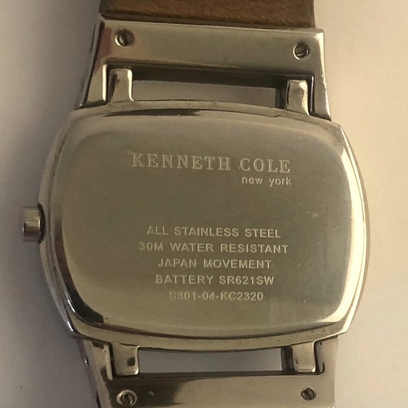 Kenneth Cole Watch- Green Leather Band - Picture 3 of 9